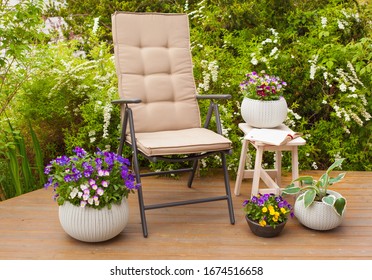 PowerPoint Template: garden-chair-on-terrace (inolminnmp)