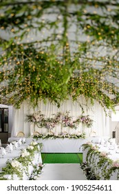 A Garden And Floral Concept Wedding Decoration Idea