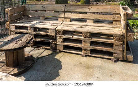 Bilder Stockfoton Och Vektorer Med Furniture Made Pallets