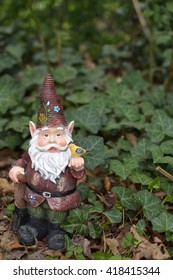 1,130 Garden gnome outside Images, Stock Photos & Vectors | Shutterstock