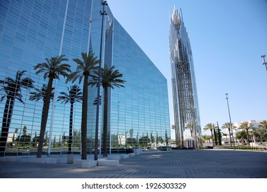 Garden Grove, California - USA - February 25, 2021: Christ Cathedral, Formerly The Crystal Cathedral, Is An American Church Building Of The Roman Catholic Diocese Of Orange Ca. Easily Seats 2,248. 