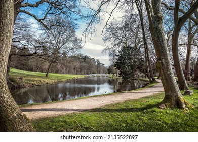 Garden And Lake Walk In Surrey