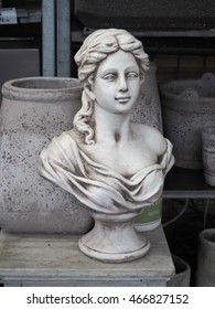 garden statue bust - Shutterstock ID 466827152