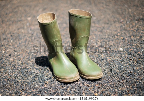 rubber boots for gardening