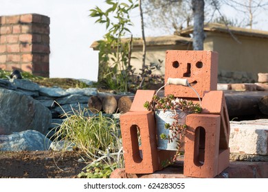 Gardening Goods, Flower Pot Base With Smiling Face