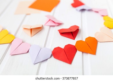 Origami Herz Stockfotos Bilder Und Fotografie Shutterstock