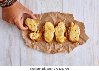 Garlic Bread With Cheese And Herbs, Cheesy Garlic Bread Top View