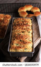 Garlic And Cheese Pull Apart Bread (Roti Sobek). Homemade, Fresh From Oven With Rustic Style