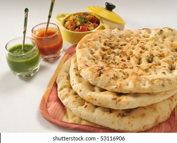 Garlic Naan with Pickle