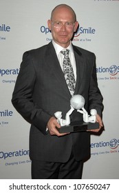 Gary Carter  At Operation Smile's 7th Annual Smile Gala. Beverly Hilton, Beverly Hills, CA. 09-18-08