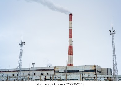 Gas Combined Heat And Power Plant With Pipes, Smoke, Steam, Power Stations On A Frosty Winter Day. The Use Of Natural Gas In The Heat And Power Industry. Crisis Of Lack Of Natural Gas.