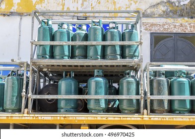 Gas Cylinders Transport  And Storage