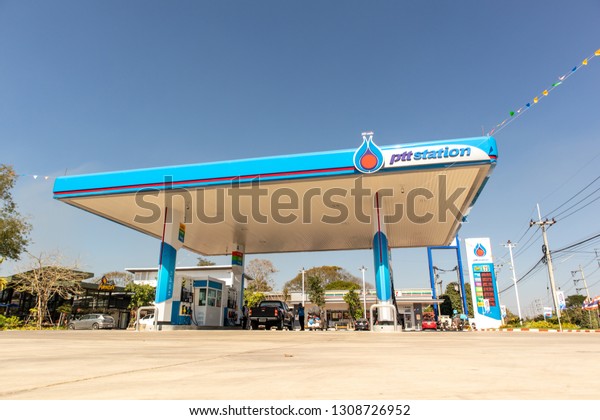 Gas fuel station, Lampang,\
Thailand - february 5, 2019 : Landscape PTT gas station\
background.