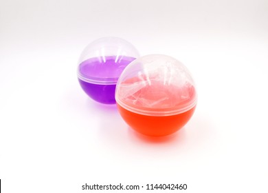 Gashapon, Toy In A Ball