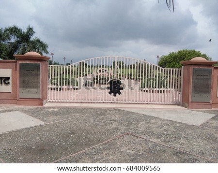 Gate of Rajghat Park