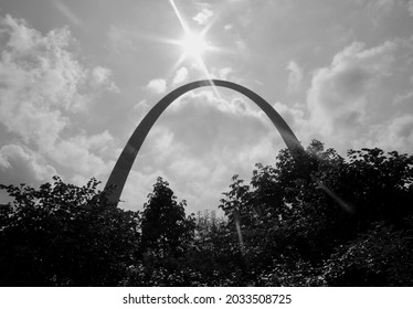 Gateway Arch With Sun Aura In Black And White