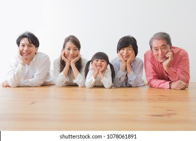 Gatherings to Japanese family