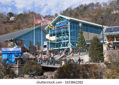 Gatlinburg, TN/United States/11/26/2019, Ripley's Aquarium Of The Smokies,  Front Entrance To  During The Christmas Season