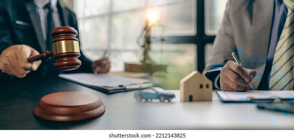 Gavel Law, Judge. It Represents Justice. Real Estate Auction In There Are Experts To Help You Make Investment-worthy Decisions. House With Hammer Foreclosure, Sale, Auction, Business, Purchase