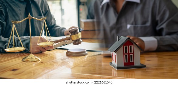 Gavel Law, Judge. It Represents Justice. Real Estate Auction In There Are Experts To Help You Make Investment-worthy Decisions. House With Hammer Foreclosure, Sale, Auction, Business, Purchase