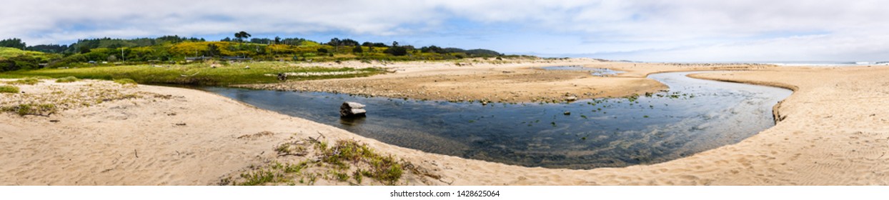 Gazos Creek Meandering Through Sand Dunes, Gazos Creek Año Nuevo State Park, Pacific Ocean Coastline, California