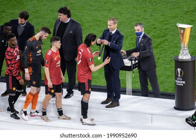 GDANSK, POLAND - 26 MAY, 2021: UEFA Europa League Final, Villarreal CF - Manchester United, O.p: Aleksander Ceferin President UEFA Gives A Silver Medal To Edison Cavani Of Manchester United