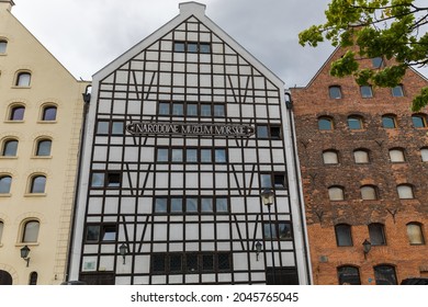 Gdansk,Poland,August,19,2021,The Front Facade Of A Tenement House In The Old Town Of Gdansk