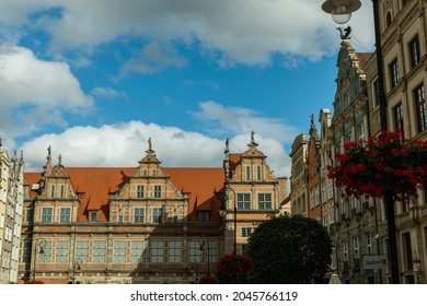 Gdansk,Poland,August,19,2021,The Front Facade Of A Tenement House In The Old Town Of Gdansk