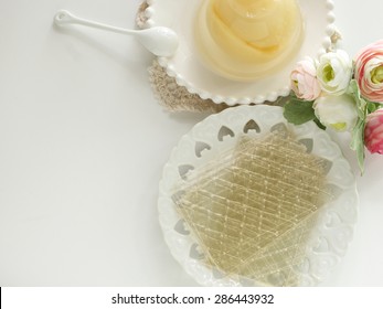 Gelatin Sheet And Jelly
