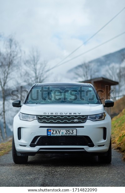 Gemeinde Zell am See, Austria, 6 March\
2020. Land Rover Discovery Sport, Test Drive\
Trip