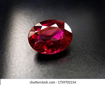 gemstone pink red ruby oval shape cutting