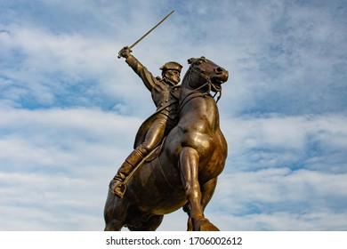 Gen. John Stark Memorial. Statue. 