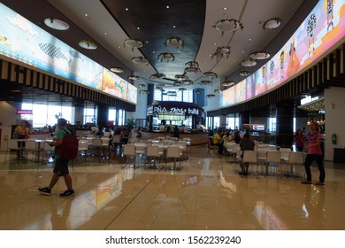 General Maxilom Ave Ext, Cebu City, Cebu/Philippines - 04 23 2019: Food Court In The Robinsons Galleria Cebu