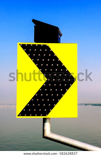 General traffic\
sign symbol and traffic\
signal