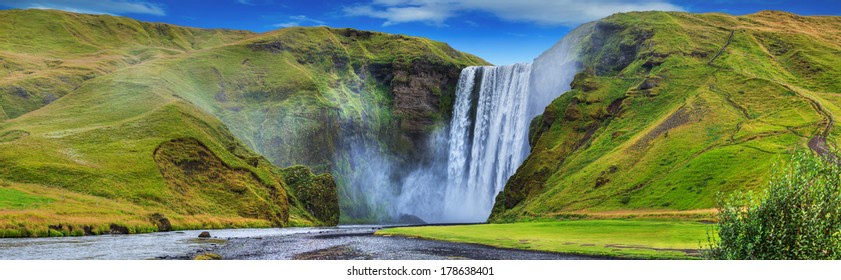 General view of the Seljalandsfoss falls, Iceland. Panorama - Powered by Shutterstock