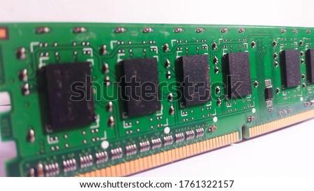 generic two giga bytes random acces memory