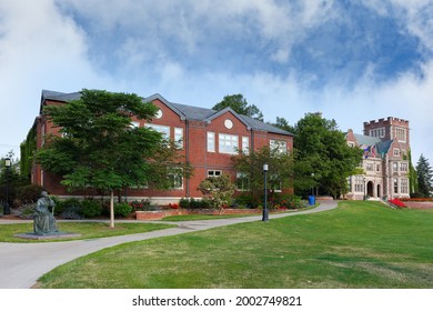 9 Hobart and william smith colleges Images, Stock Photos & Vectors ...