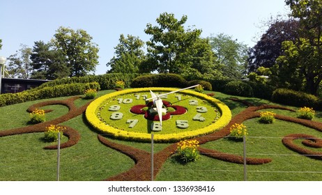 Цветочные часы английский сад Женева, Швейцария