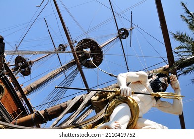 Genoa Old Port. Bow Of Galleon Neptune, Old Wooden Ship. Pirate Ship In Genoa Port, Faithful Reconstruction Of A Spanish Galleon. Tourist Attraction. Porto Antico, Liguria, Italy.