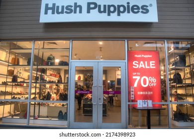 Genting, Malaysia - Jun 8, 2022: Hush Puppies Store And Sign In Genting Highland Premium Outlet, Malaysia. Founded In 1958, Hush Puppies Recognized The Need For Comfortable Shoes