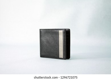 Genuine Leather Men's Bifold Wallet