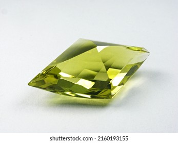 genuine mined yellow lemon quartz precious gems fancy shape cutting for jewellery setting.