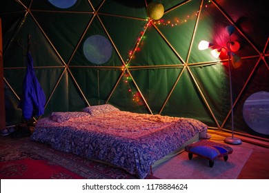 Geodesic Dome Rental From Airbnb In The Blue Ridge Mountains Of North Carolina. TIny Home With Beautiful Interior Design.