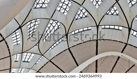 Geometric patterns of modern ceiling