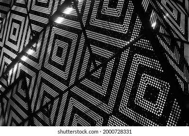 Geometrically pleasing forms in architecture