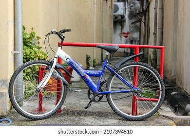 Georgetown, Penang, Malaysia - November 2012: A Colorful Bicycle Parked On An Old Street In The Hritage City Of Georgetown In Penang.