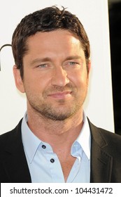 Gerard Butler At The Los Angeles Premiere Of 'The Ugly Truth'. Cinerama Dome, Hollywood, CA. 07-16-09