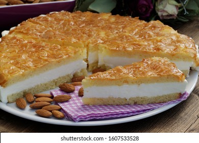 German Bee Sting Cake With Almonds