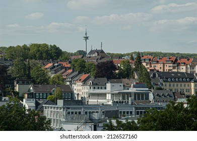 1,630 German modern home exterior window Images, Stock Photos & Vectors