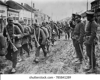 2,156 Ww1 Uniform Images, Stock Photos & Vectors 